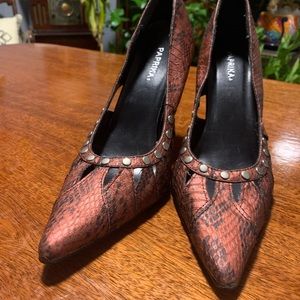 Paprika Metallic Magenta and Black Reptile Pattern heelsKC